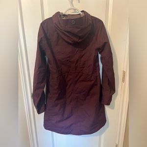 Lululemon right as rain jacket